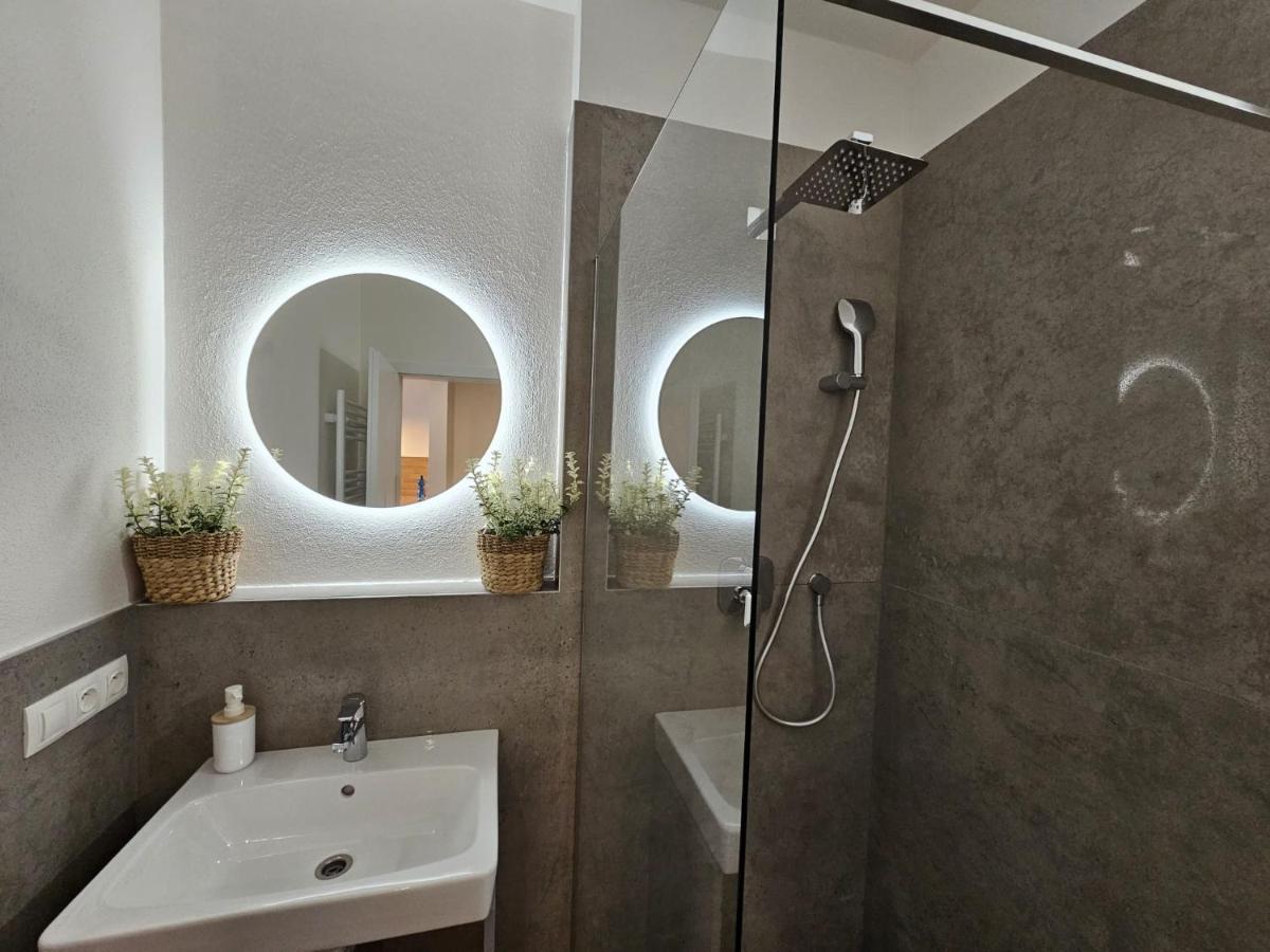 2 Room Apartment, New Building, Bosakova Street, 29 Bratislava Luaran gambar
